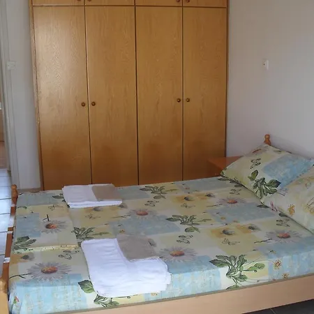 Willa Theodora Pafos