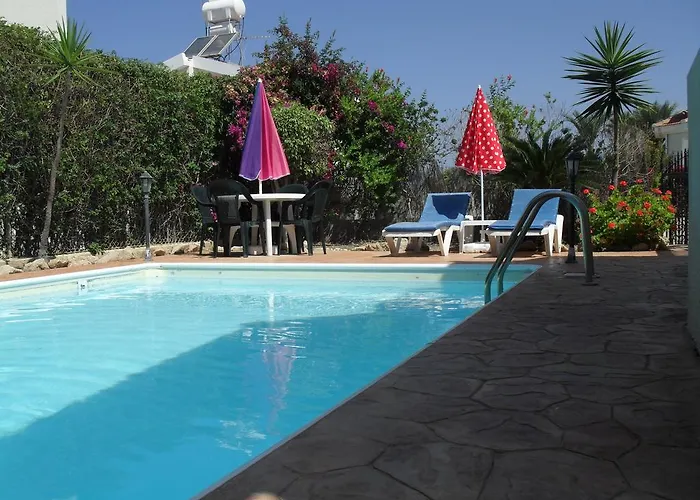 فيلة Theodora بافوس